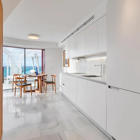 Tower Suites By Upper Luxury Housing - Parque Santiago-2