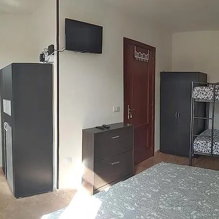 Kiki Vivienda Bed & Breakfast-2