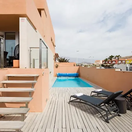 Modern House With Private Swimming Pool-2