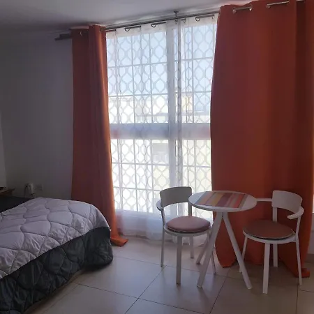 Estudio nuevo con baño, cocina y gran terraza-2