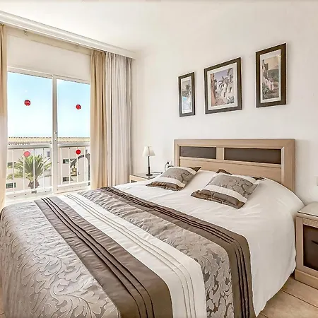 Apartamentos La Mar-3