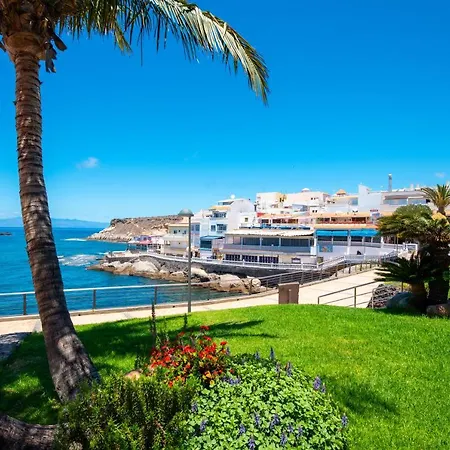 211 Los Cristianos First Sea Line, Swimming Pool-2