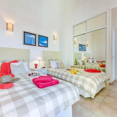 Villa Aloe Con Piscina Climatizada, Playa Fanabe, Costa Adeje-2