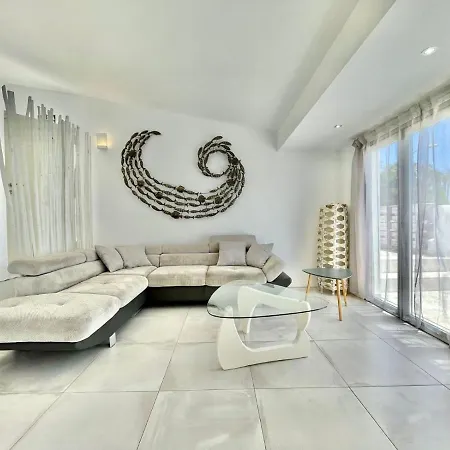 Villa 12 Luxury - Private Pool - Costa Adeje-3