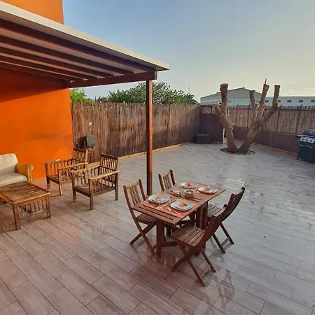 Romántico apartamento, piscina y BBQ en Playa La Tejita-2