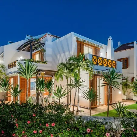 Villas Parque Santiago III By Upper Luxury Housing-3