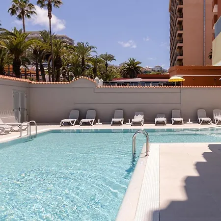 Palmeras Playa Studio: Pools, Beach, Sun & Shore-3