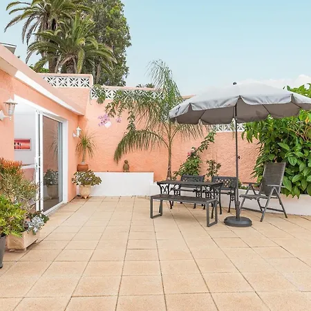 'Bloom' Peaceful Beachside Bungalow-2