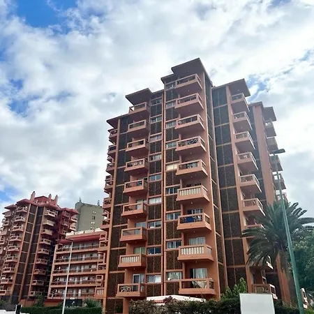 Centrico Estudio En El Puerto De La Cruz-3