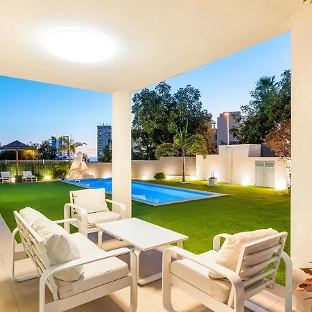 Villa Oasis Buddha Garden By Sunkeyrents-3