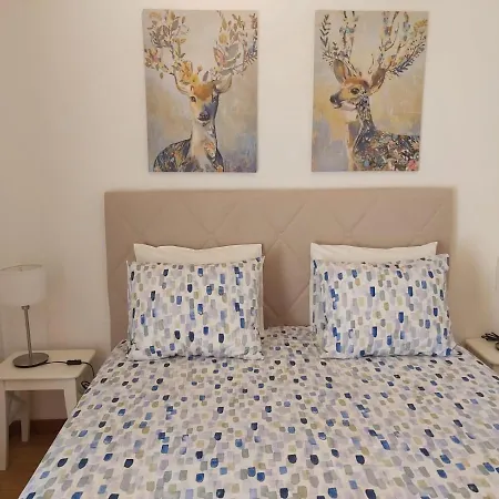 Apartamento Renovado, Frente A La Playa, Con Garaje-3