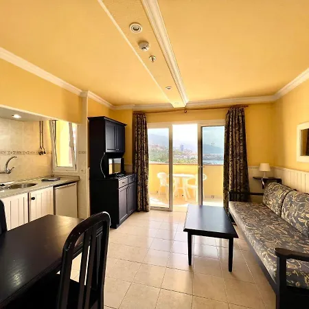 Apartamento A Pocos Metros De La Playa, Con Piscina Y Wifi Gratuito En Zonas Comunes-3