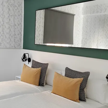 Room27- City Center-3