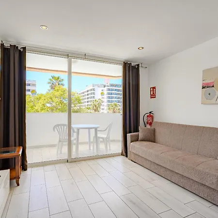 Un Dormitorio En Playa De Las Americas-3