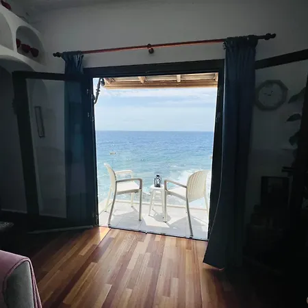 Maravillosas Vistas Al Mar "Primera Linea" Apartamentos Can Toca - Seahouses-3