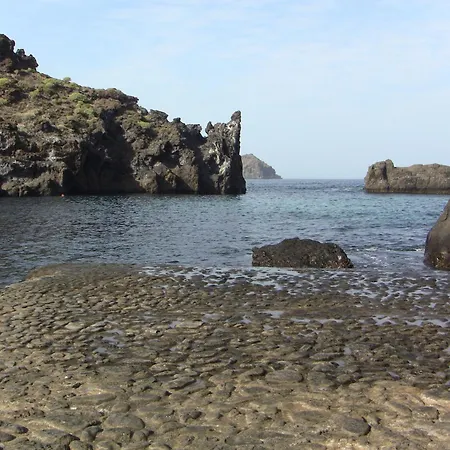 Las Sabinas Villa - El Guincho, Garachico-2