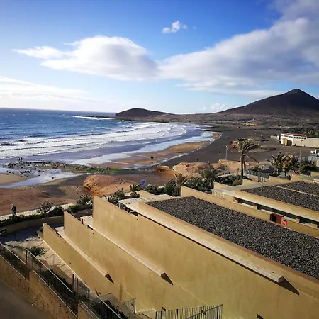 Alquilaencanarias El Medano Spectacular Terrace And Sea Views A-2