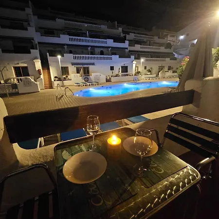 Blue Island House On The Hill, With Heated Pool-3