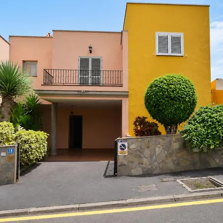 La Mar Salá - House with Terrace, BBQ&Parking-3
