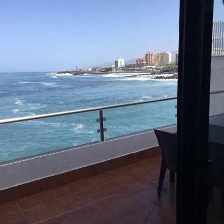 Calle Guajara, 1. Casa Playa Chica-2