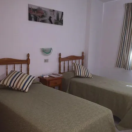 Apartment On Playa Las Vistas-3