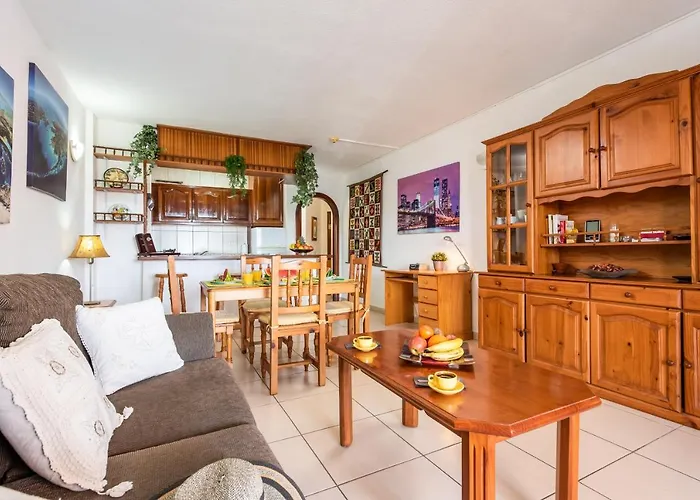 Appartement Great 'San Marino' Terrace And Pool à Los Cristianos  acceptant les animaux