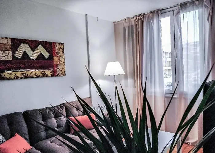 Lovely 2 Bedroom Apartment Near Las Vistas Beach Adults Only! Playa de las Americas  che accetta animali