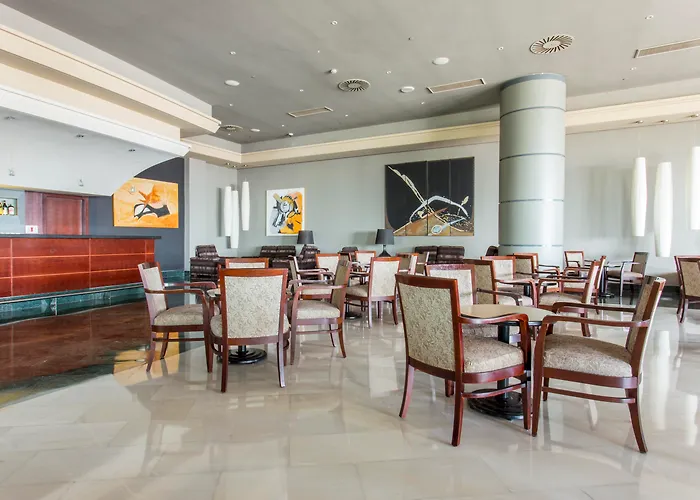 Die 3 besten Wellnesshotels in Puerto de Santiago (Tenerife) für eine erholsame Auszeit