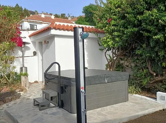 Pet friendly Schoene Wohnung In Puerto De La Cruz Mit Garten.