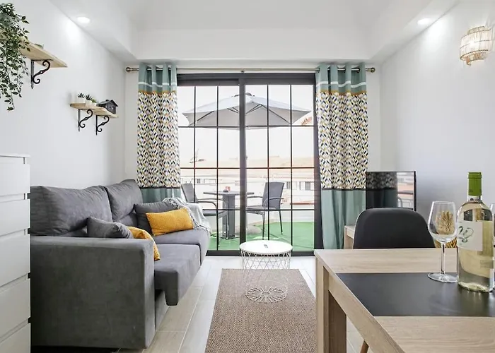 Royal Suite Diamantes I With Ac Los Cristianos  with Pool