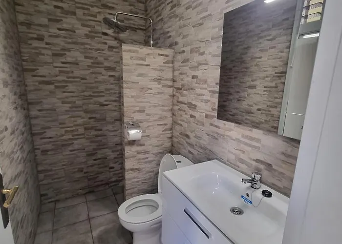 Appartment 414 Arona 
