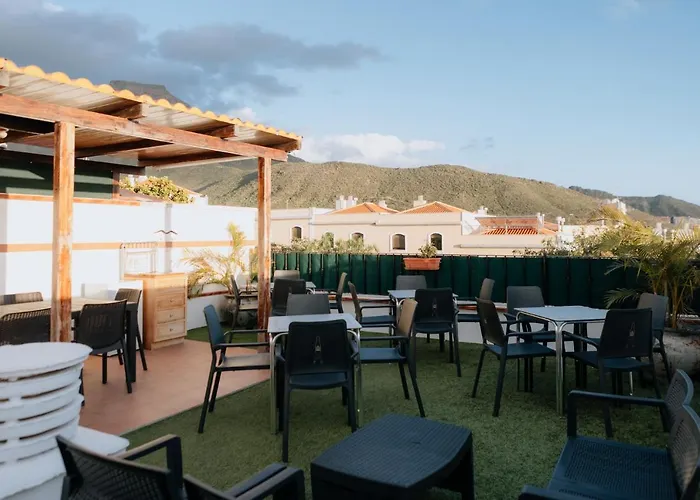 Vibes Surfhouse Hostel Costa Adeje 
