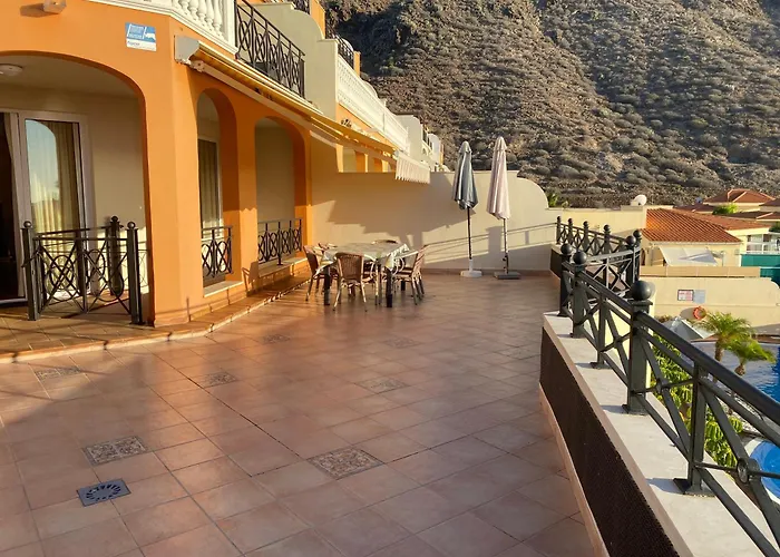Los Cristianos (Tenerife) Villas