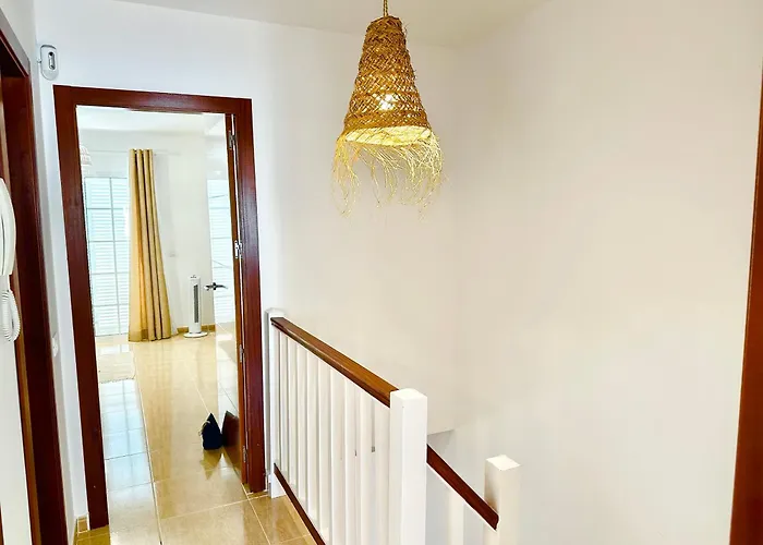 Sunny Beach Villa - El Medano con Piscina