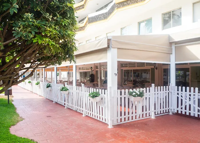 Hotels in de buurt van Church of Nuestra Señora de la Peña de Francia