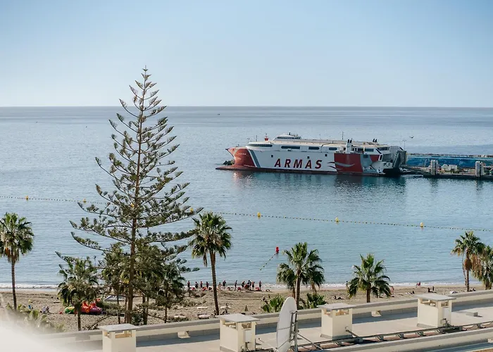 Los Cristianos (Tenerife) hotels near Centro Commercial Parque Santiago 6