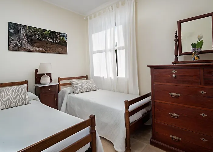 Las Sabinas Villa - El Guincho, Garachico