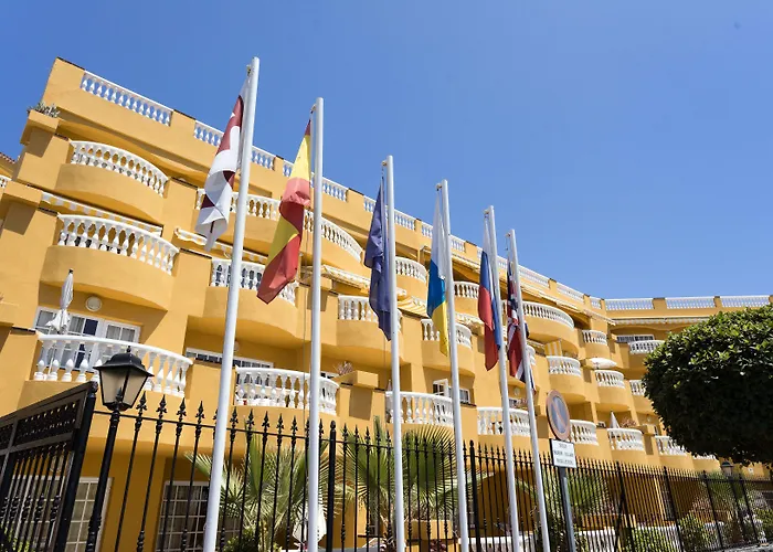 Hoteles en Acantilado de los Gigantes