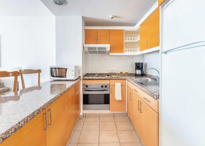 Aparthotels in Los Cristianos (Tenerife)