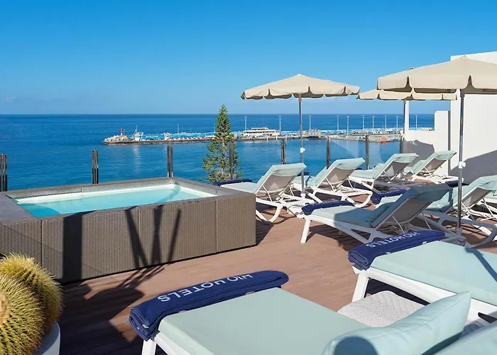 Resorts in Los Cristianos (Tenerife)
